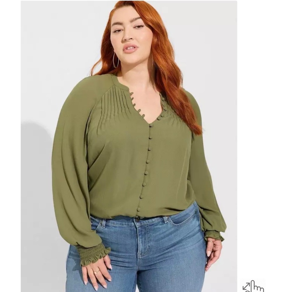 Torrid Georgette Smocked Blouson Sleeve Blouse 5 5X Olivine Green NEW